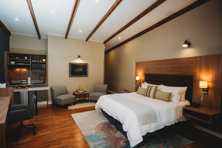 Luxury Suite with Kitchenette at Sandalwood Lodge